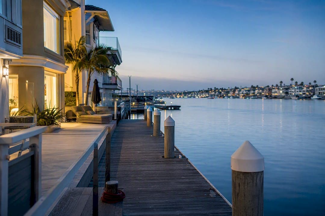Buyers, Investors: Newport Beach Neighborhoods, Avoid HOA & Dock Risks